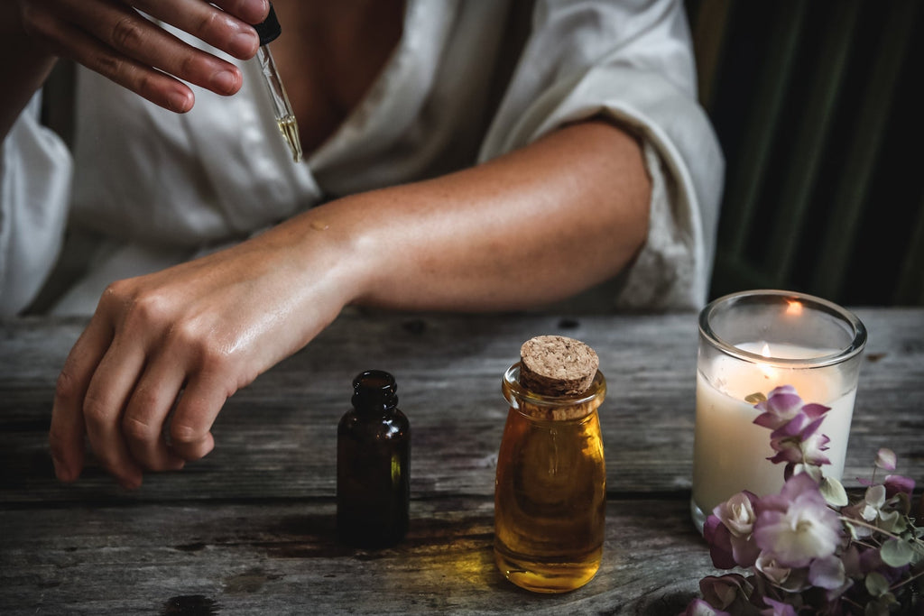 Essential Oils: Benefits and Use